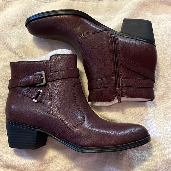 naturalizer story booties